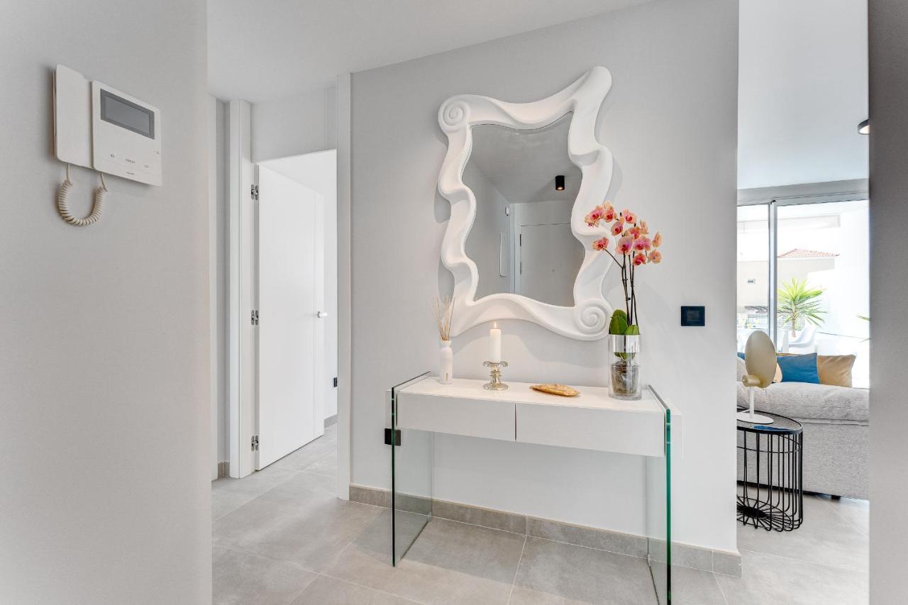 Modern New Apartment Las Terrazas De Costa Adeje. Heated Pool, Big Terrace And Private Parking Экстерьер фото
